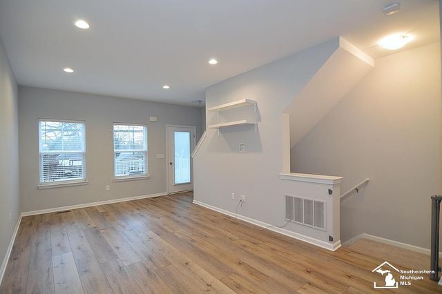 24033 Battelle Avenue, Hazel Park, MI 48030