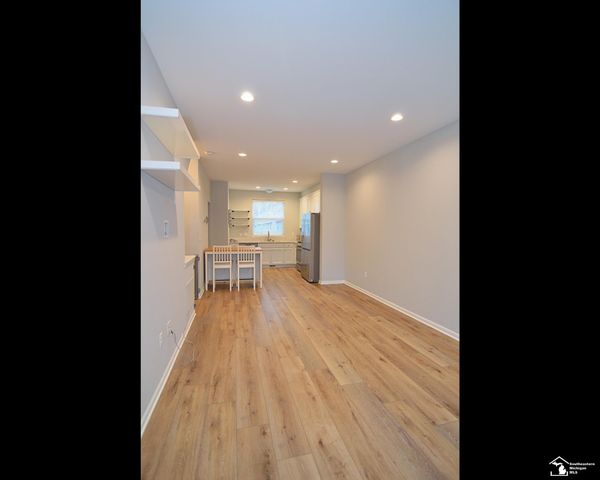 24033 Battelle Avenue, Hazel Park, MI 48030