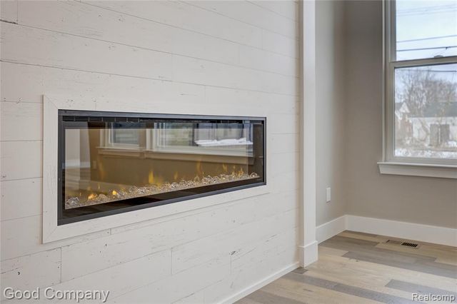 2418 Shenandoah Drive, Royal Oak, MI 48073