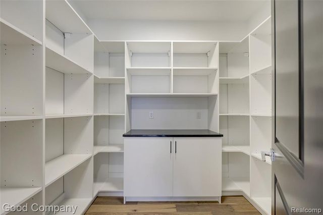 2418 Shenandoah Drive, Royal Oak, MI 48073