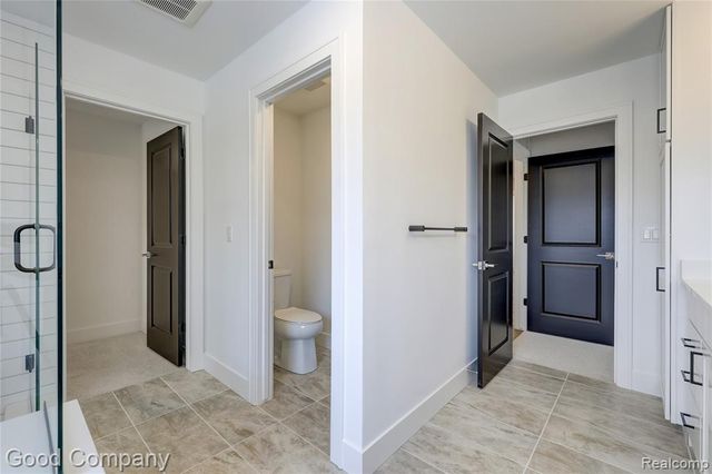 2418 Shenandoah Drive, Royal Oak, MI 48073