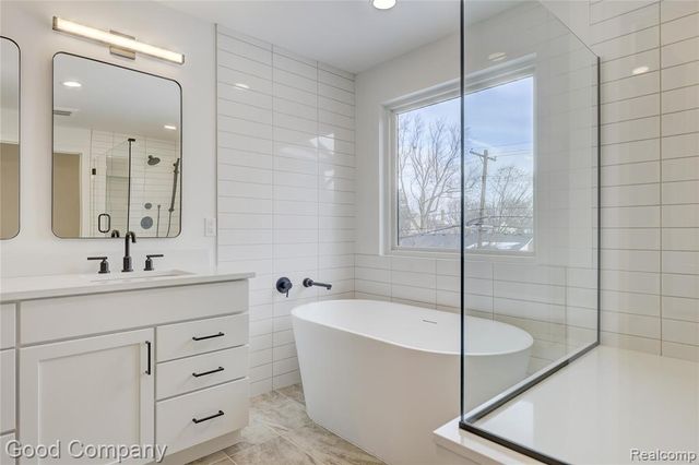 2418 Shenandoah Drive, Royal Oak, MI 48073