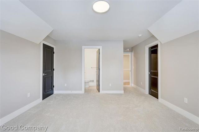 2418 Shenandoah Drive, Royal Oak, MI 48073