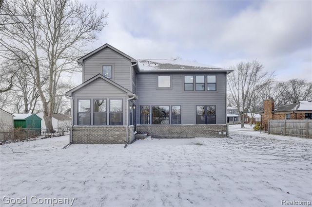 2418 Shenandoah Drive, Royal Oak, MI 48073