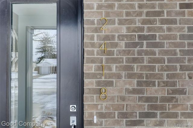 2418 Shenandoah Drive, Royal Oak, MI 48073