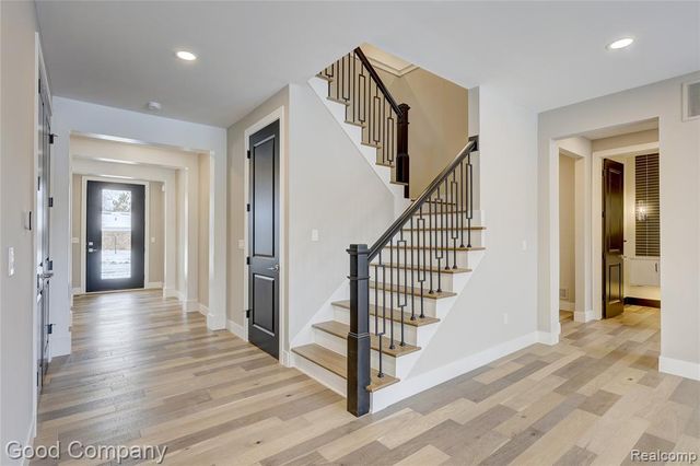 2418 Shenandoah Drive, Royal Oak, MI 48073