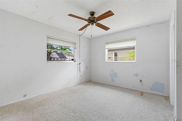 6617 27TH WAY N, St Petersburg, FL 33702