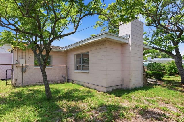 6617 27TH WAY N, St Petersburg, FL 33702