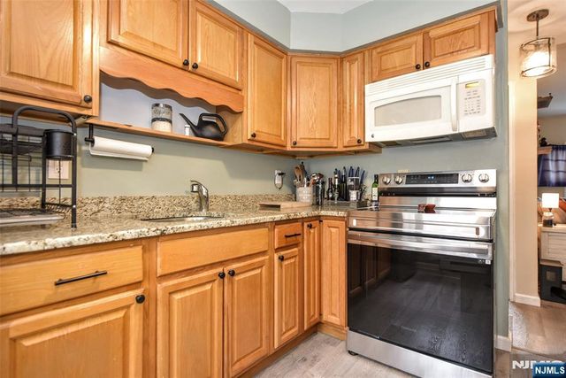 100 Pierson Miller Drive A11, Pompton Lakes, NJ 07442