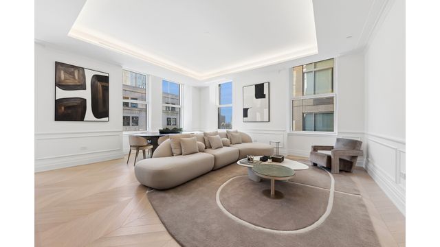 108 Leonard St Apt 8P, New York City, NY 10013