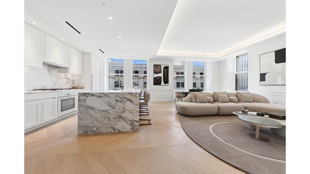 108 Leonard St Apt 8P, New York City, NY 10013