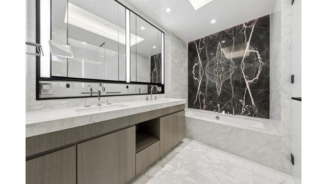 108 Leonard St Apt 8P, New York City, NY 10013