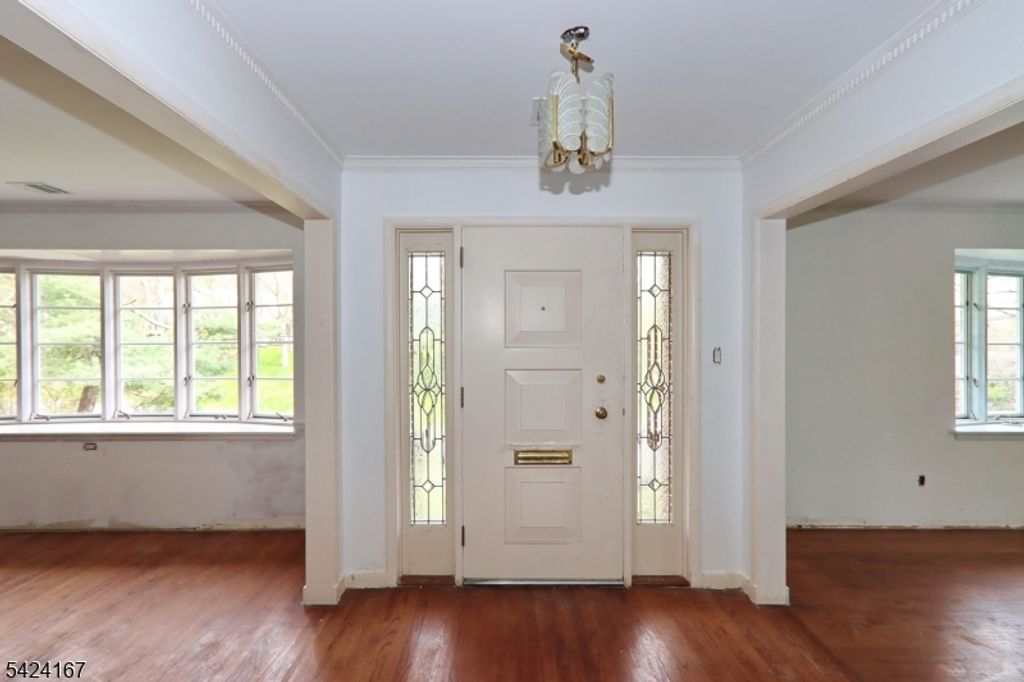 1495 Fox Trail, Mountainside Boro, NJ 07092 — photo 2