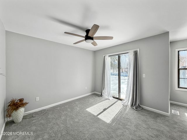 2003 Meadowlands Court, Toms River, NJ 08755