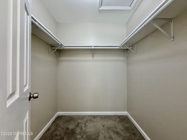 2003 Meadowlands Court, Toms River, NJ 08755