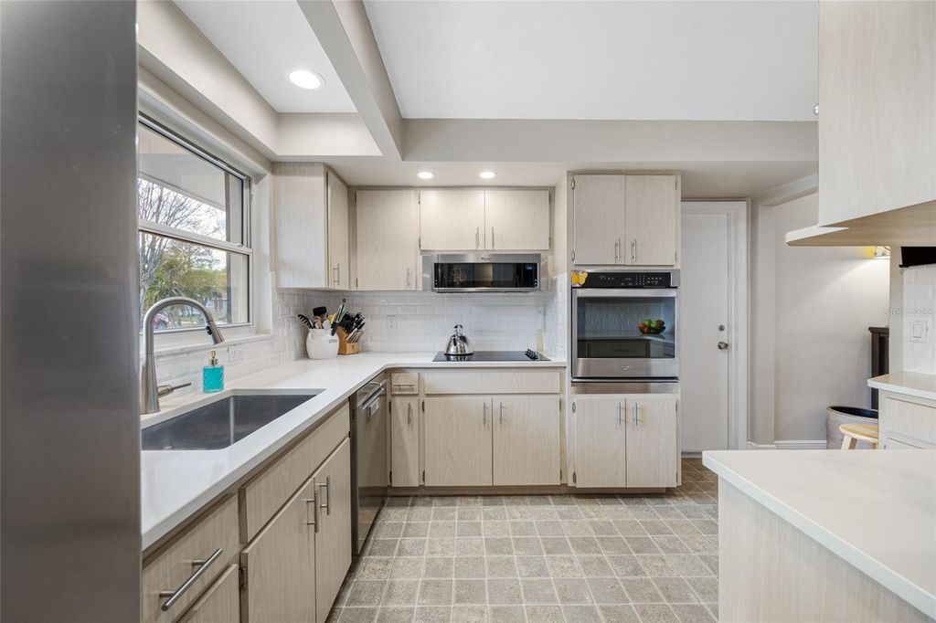 Image 18 of property listing at 1730 IDLE DRIVE, Clearwater, FL 33756