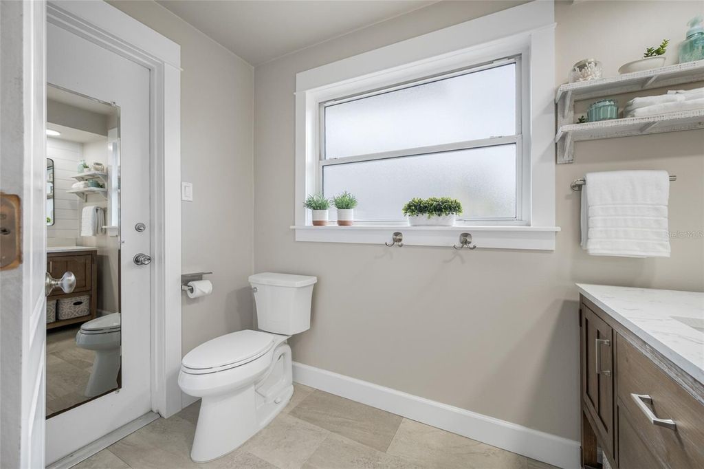 Image 35 of property listing at 1730 IDLE DRIVE, Clearwater, FL 33756