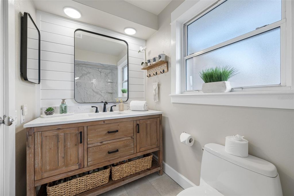 Image 44 of property listing at 1730 IDLE DRIVE, Clearwater, FL 33756