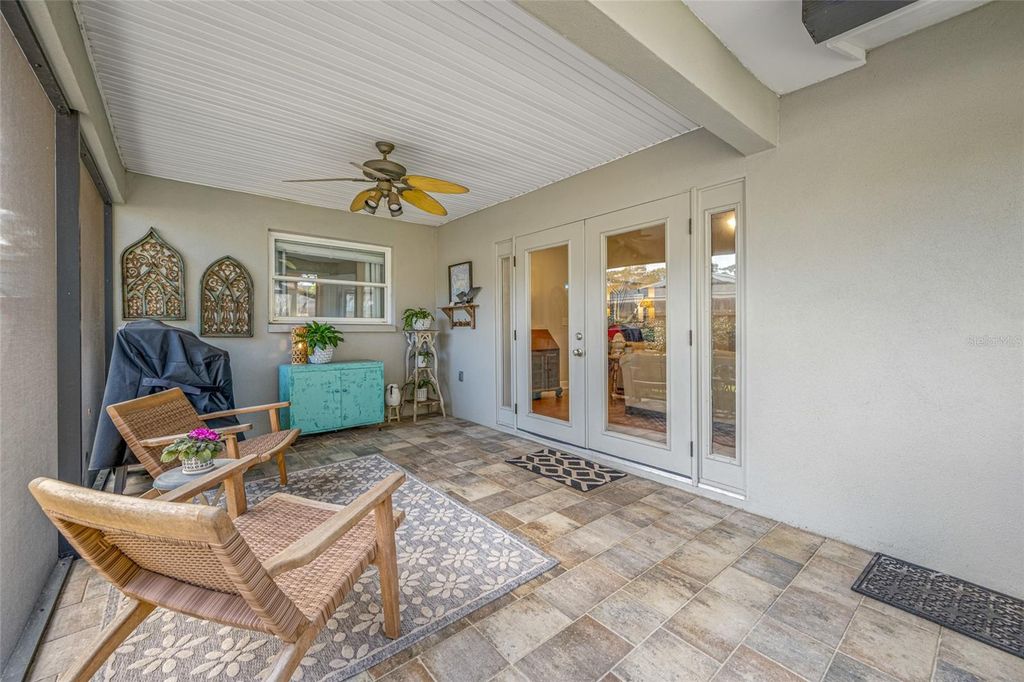 Image 53 of property listing at 1730 IDLE DRIVE, Clearwater, FL 33756