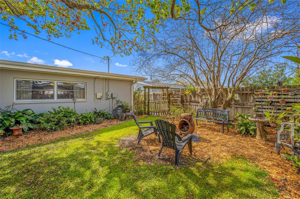 Image 55 of property listing at 1730 IDLE DRIVE, Clearwater, FL 33756