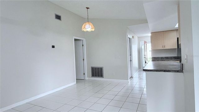 11803 CLASSIC LAKE WAY, Tampa, FL 33635