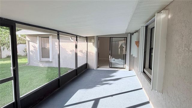 11803 CLASSIC LAKE WAY, Tampa, FL 33635