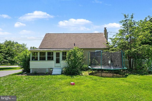 1745 MAPLE AVE, Hatfield, PA 19440