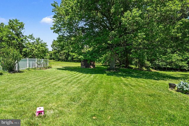 1745 MAPLE AVE, Hatfield, PA 19440