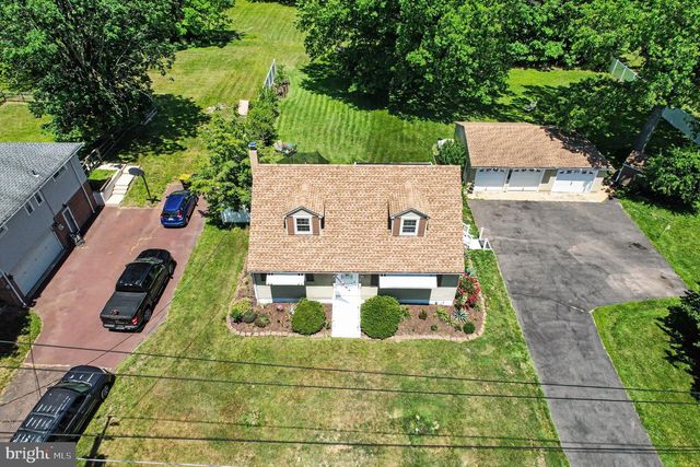 1745 MAPLE AVE, Hatfield, PA 19440