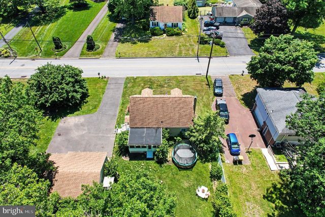 1745 MAPLE AVE, Hatfield, PA 19440