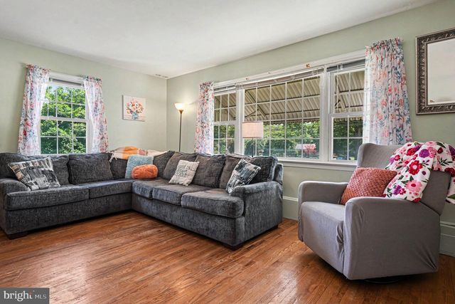 1745 MAPLE AVE, Hatfield, PA 19440