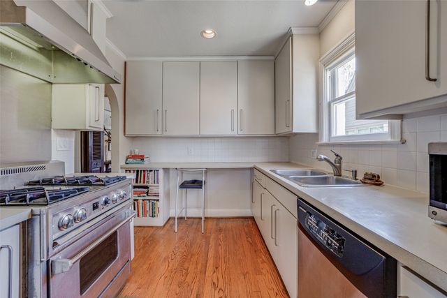 6423 Velasco Avenue, Dallas, TX 75214