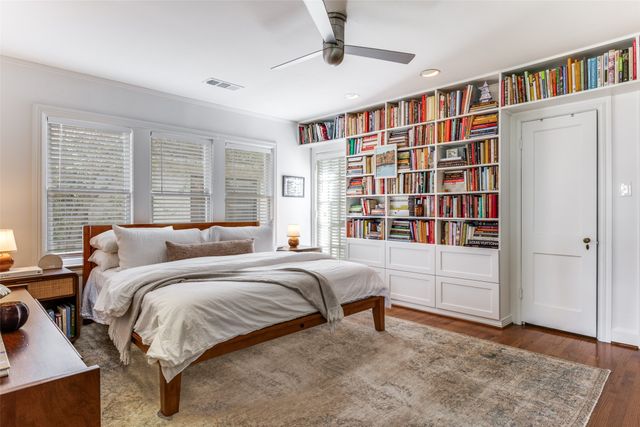 6423 Velasco Avenue, Dallas, TX 75214