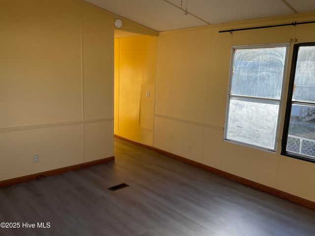 424 Daly Street, Midway Park, NC 28544