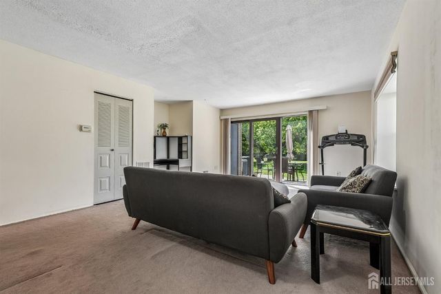 289 Bromley Place, East Brunswick, NJ 08816