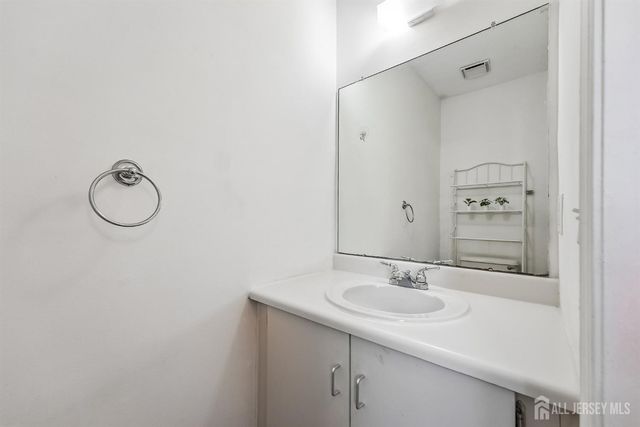 289 Bromley Place, East Brunswick, NJ 08816
