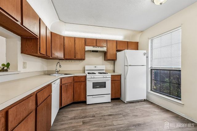 289 Bromley Place, East Brunswick, NJ 08816