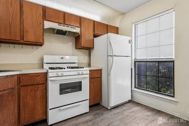 289 Bromley Place, East Brunswick, NJ 08816