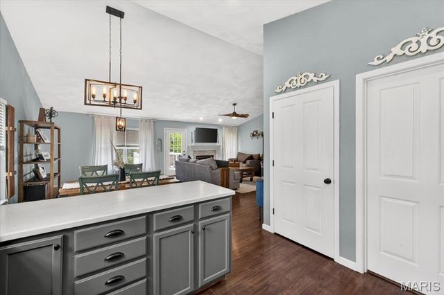 152 Gall Road, Columbia, IL 62236