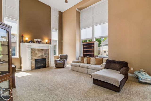 19060 Bedford Drive, Clinton Twp, MI 48038