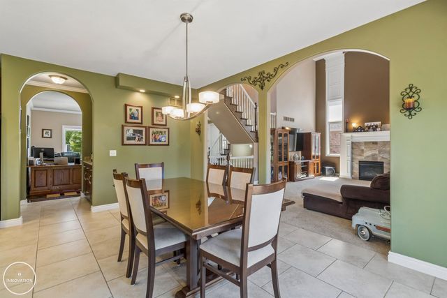 19060 Bedford Drive, Clinton Twp, MI 48038