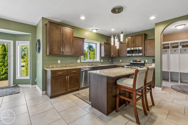 19060 Bedford Drive, Clinton Twp, MI 48038