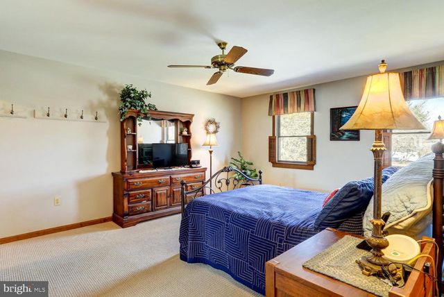 3880 NOLT RD, Landisville, PA 17538