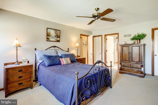 3880 NOLT RD, Landisville, PA 17538