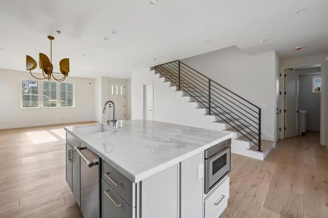 577 Creekside Court, Half Moon Bay, CA 94019