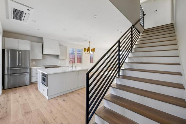 577 Creekside Court, Half Moon Bay, CA 94019