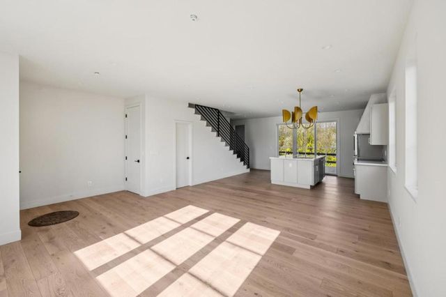 577 Creekside Court, Half Moon Bay, CA 94019