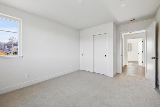 577 Creekside Court, Half Moon Bay, CA 94019