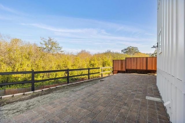 577 Creekside Court, Half Moon Bay, CA 94019