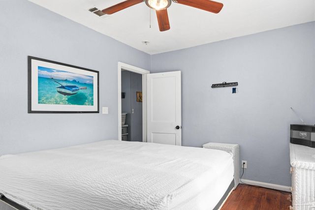 424 Gibbs Rd, Pensacola, FL 32507